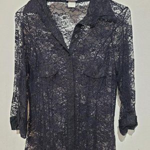 Dots medium black lace button up top